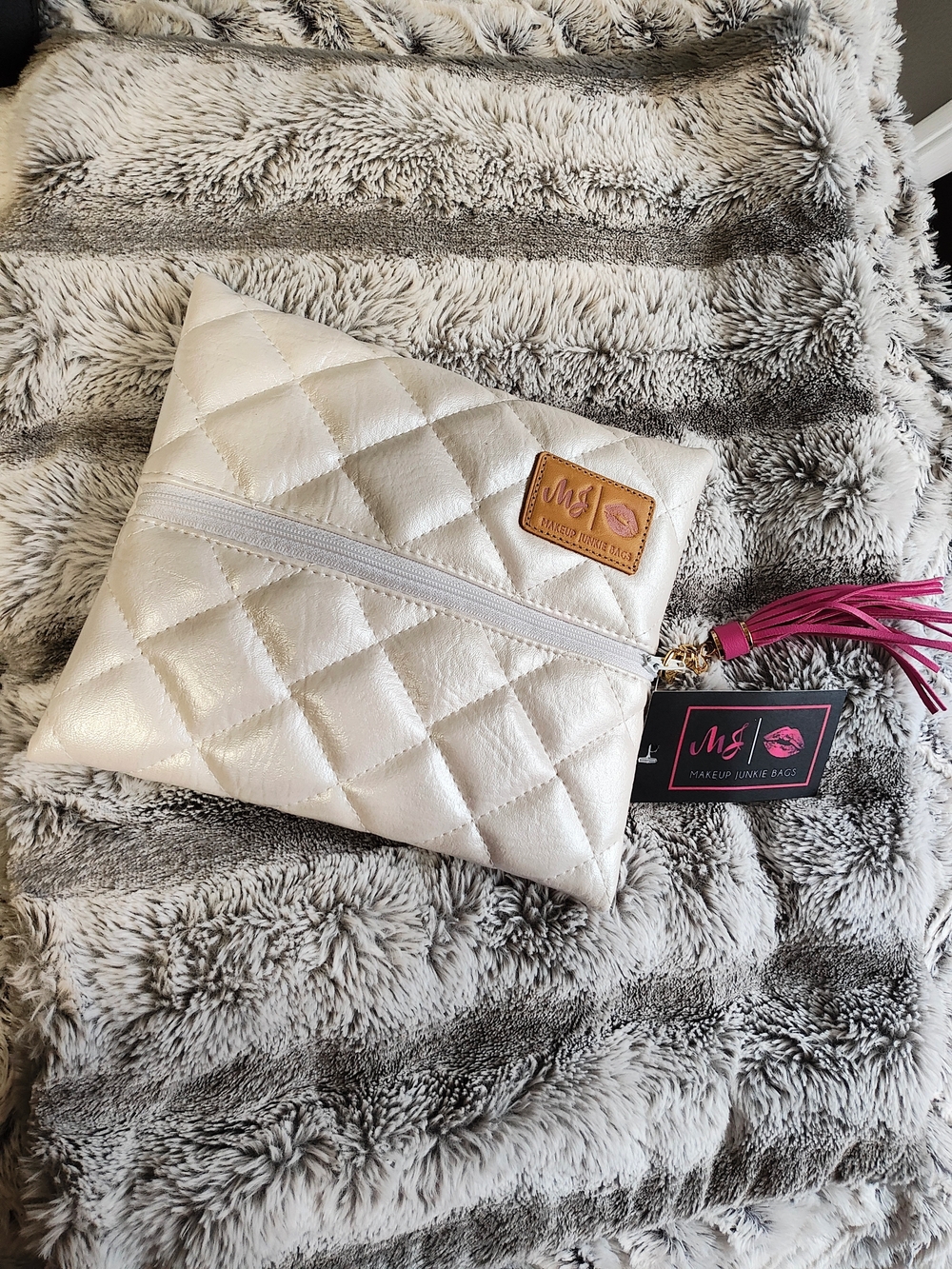OG PUFF QUILTED MAKEUP JUNKIE!